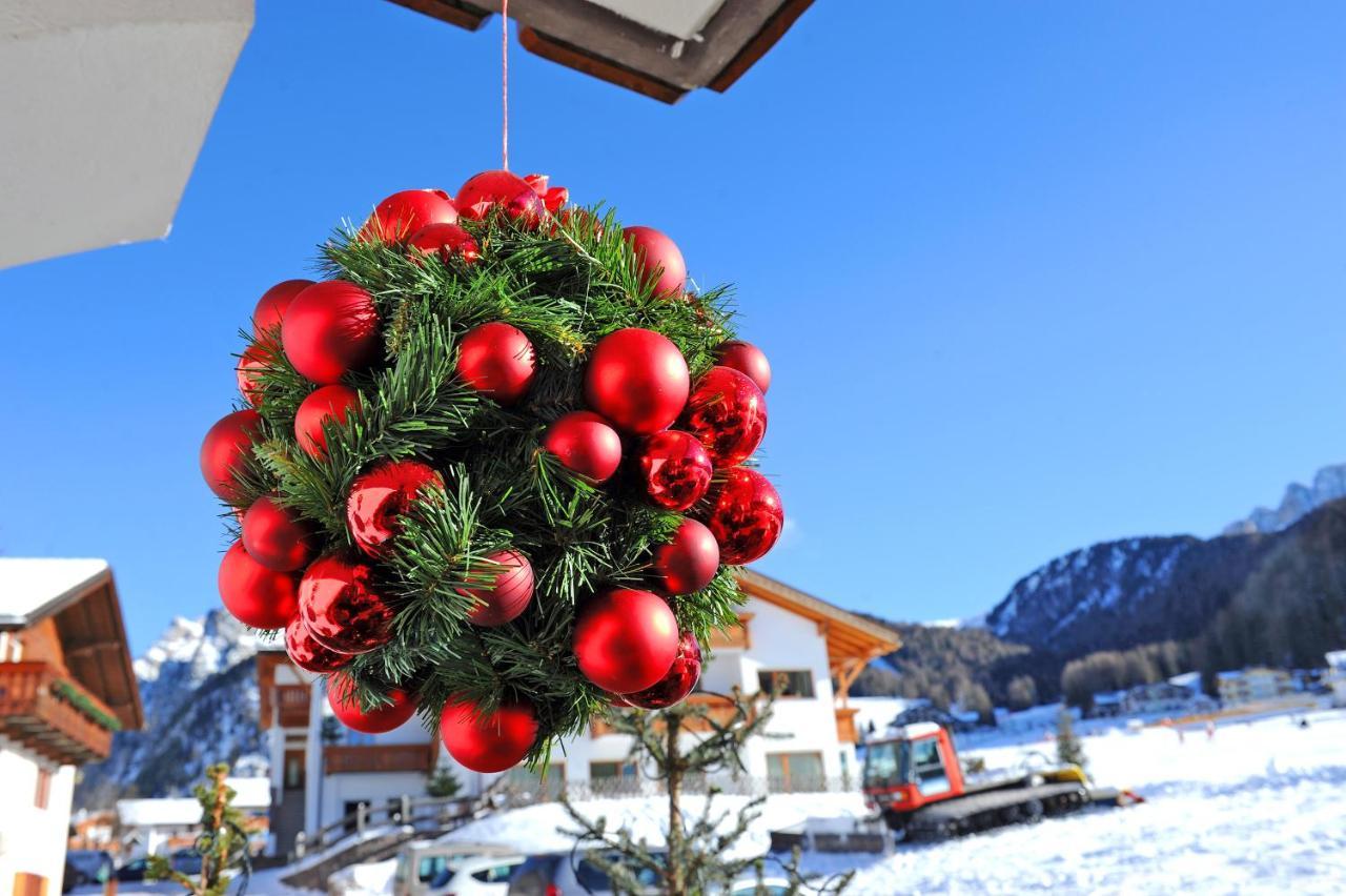 Garni Bondi Acomodação com café da manhã Selva di Val Gardena Exterior foto